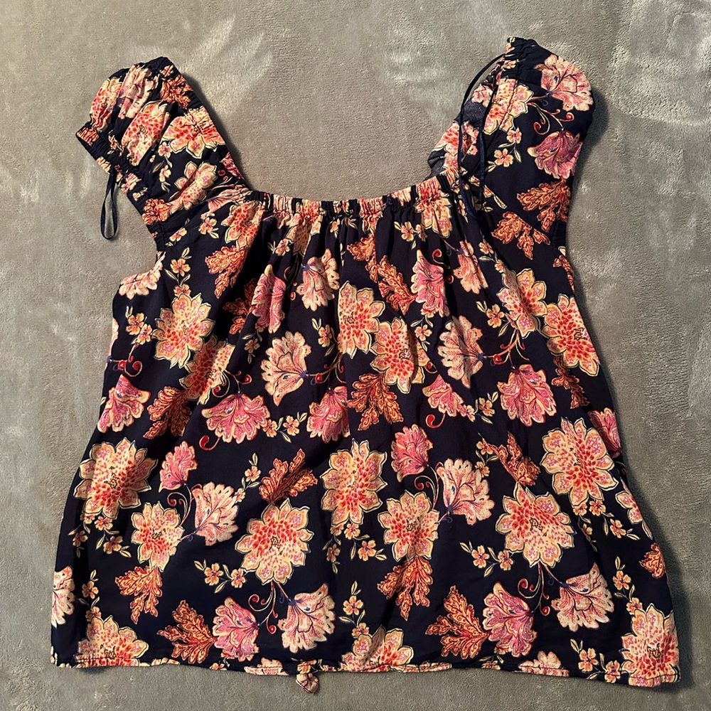 Old Navy floral blouse